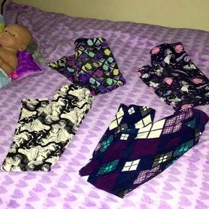 4 pairs of leggings